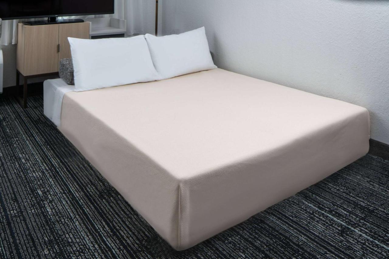 Sonesta Simply Suites Фолс Чърч Екстериор снимка