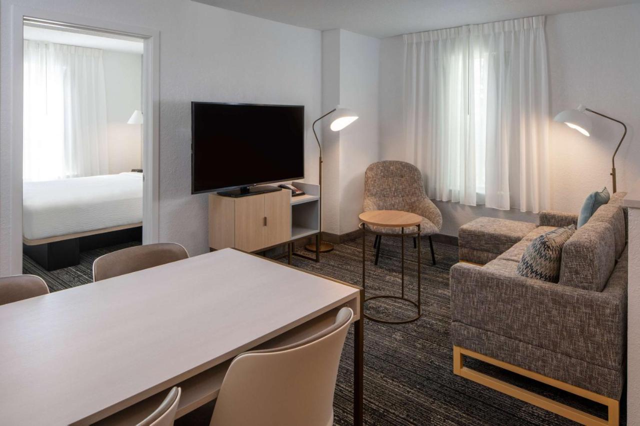 Sonesta Simply Suites Фолс Чърч Екстериор снимка